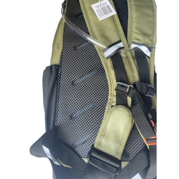 2L Hydration Backpack Olive Green. Removable Water Bladder. Straps with whistle - Picture 9 of 12